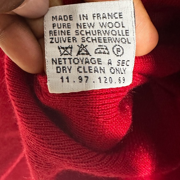 Pure wool Saint James Red Knit with Gold Button - Picture 8 of 10